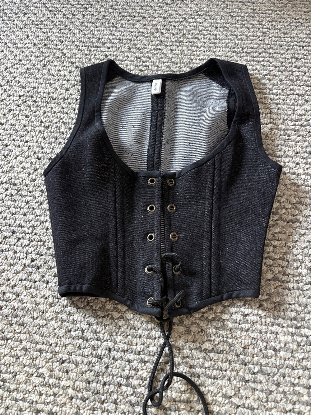 Black Lace-Up Corset Tank Top - Halloween costume corset